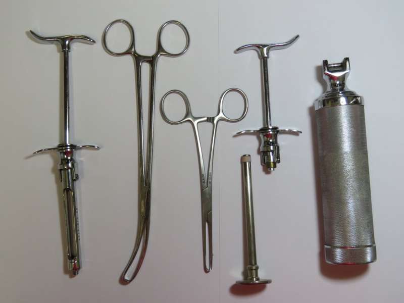 Lot of 6 medical tools