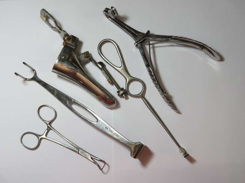 Lot of 5 medical tools