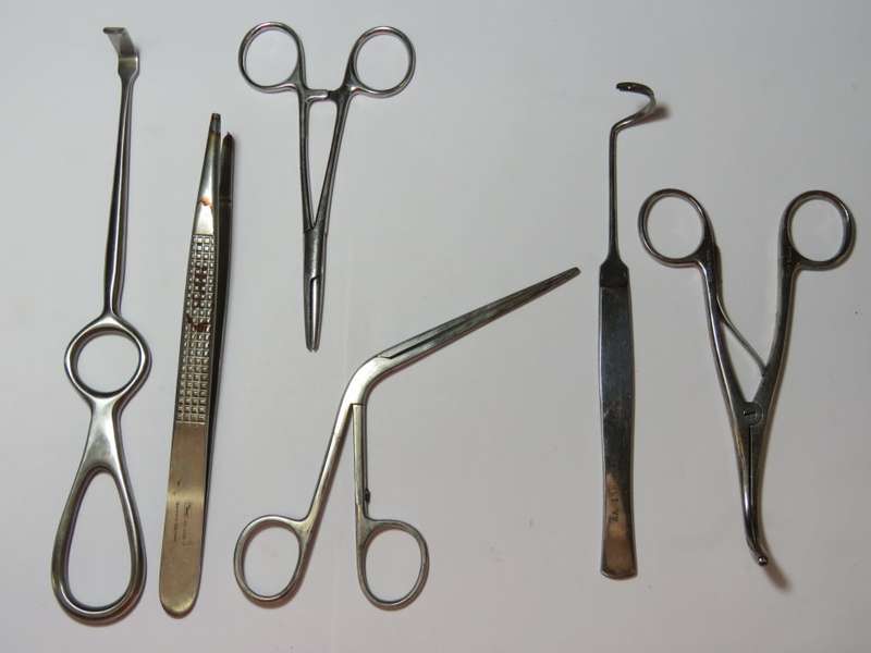 Lot of 6 medical tools