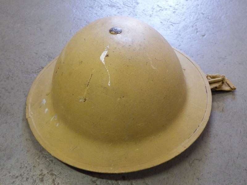 WW2 British brodie helmet - 53cm