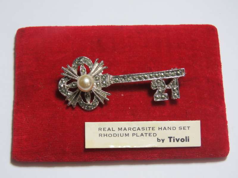 Rhodium plated marcasite 21st anniversary key brooch