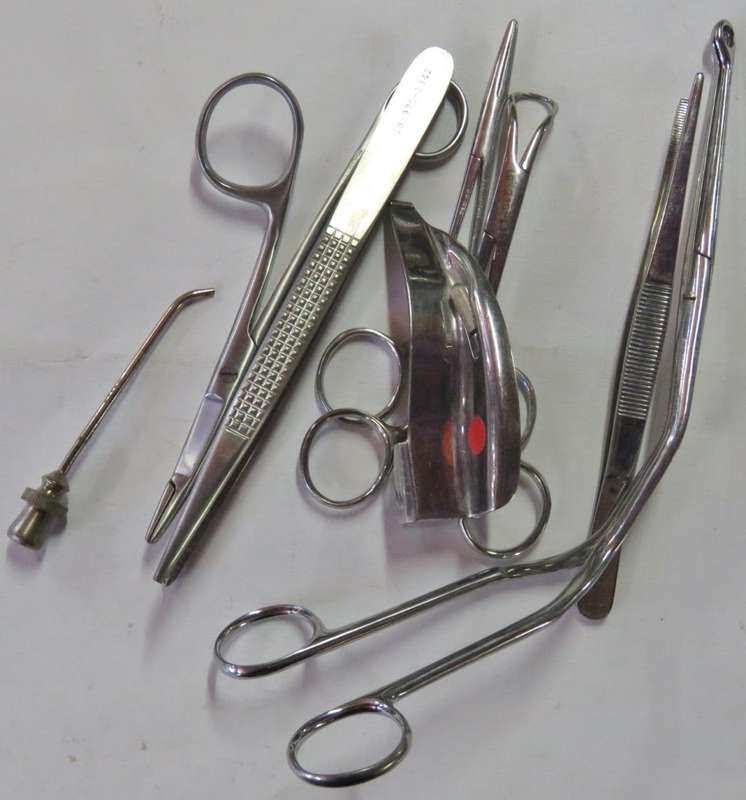 Lot of 8 medical tools