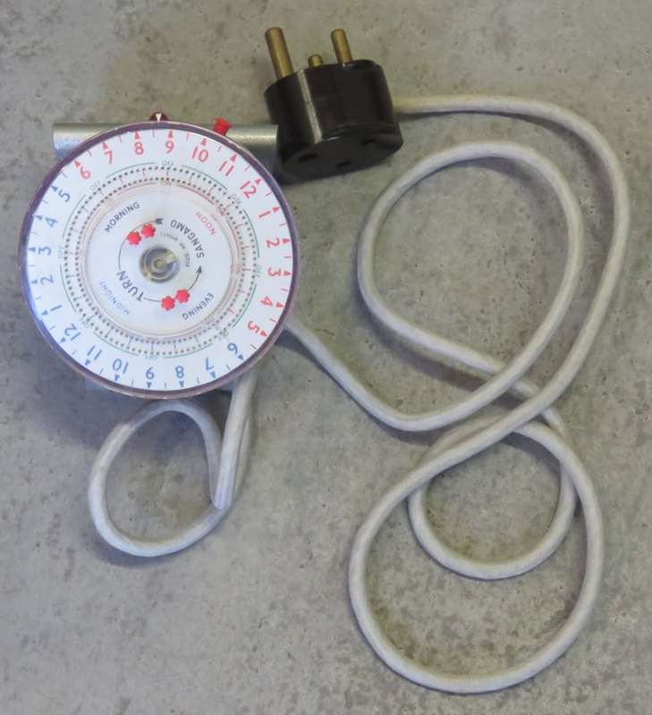 Vintage Sangamo Domestic time switch - Front knob broken off - Not tested