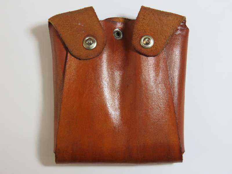 Handmade leather dual magazine pouch