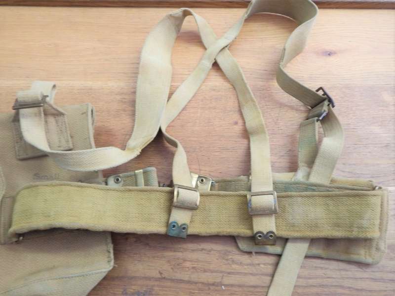 WW2 British webbing belt with ammo pouches and shoulder straps - 51cm x 45cm