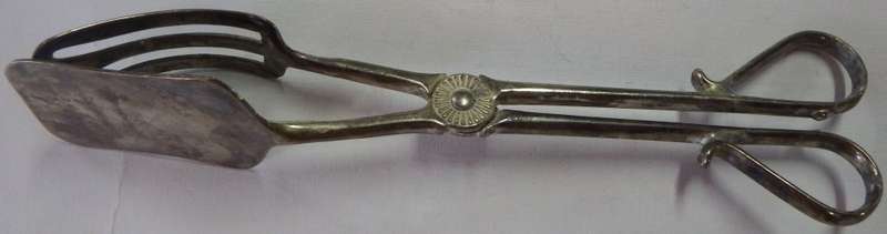 Vintage silverplated flapjack lifter