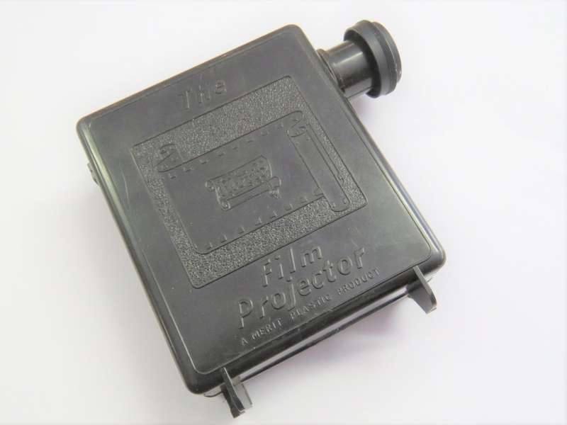 Vintage The Merit film projector - Not tested - Some case damage like hinges