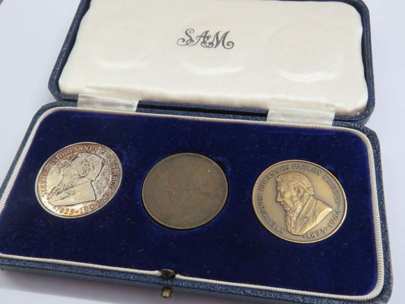 1954 Krugerstandbeeld-verskuiwing bronze and silver medallion with 1898 penny
