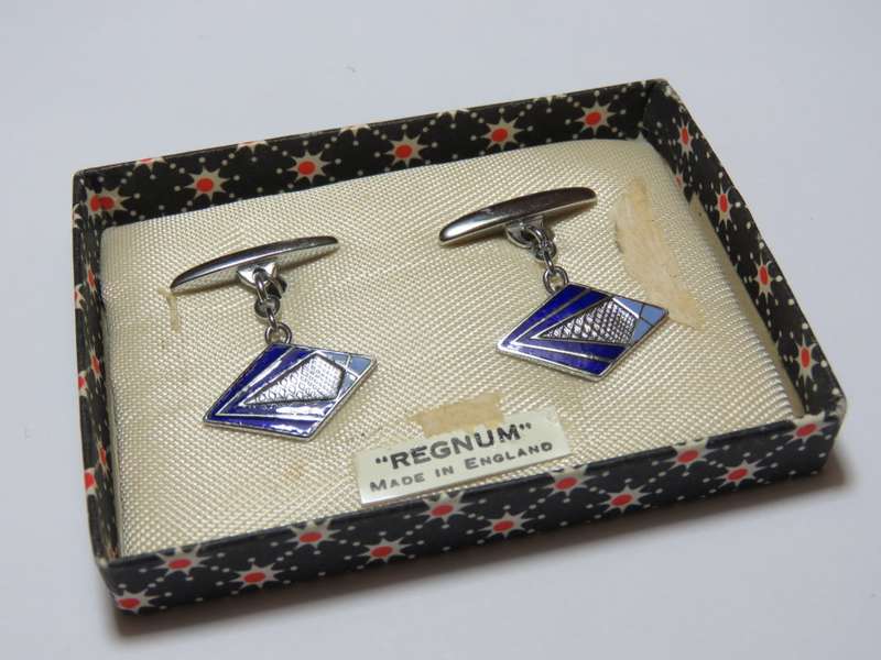 Pair of vintage Regnum cufflinks