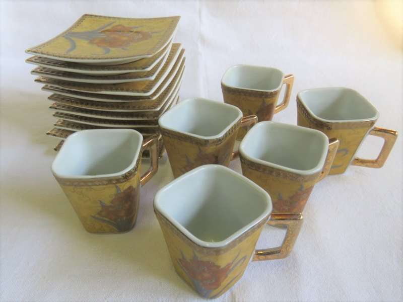 Set of 6 Hommer tea set duos with extra saucers