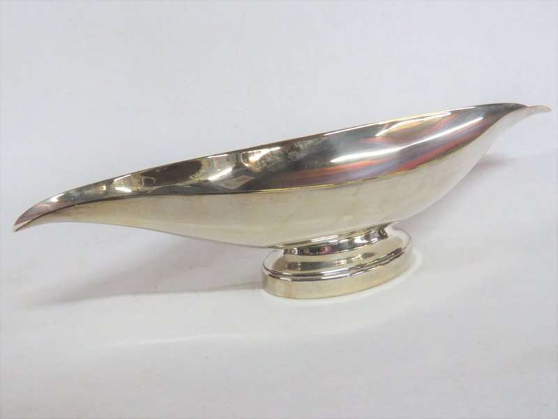 Vintage silverplated sauce boat