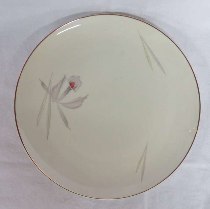 Hutschenreuther Bavaria Germany round platter - Size 34 x 34 cm