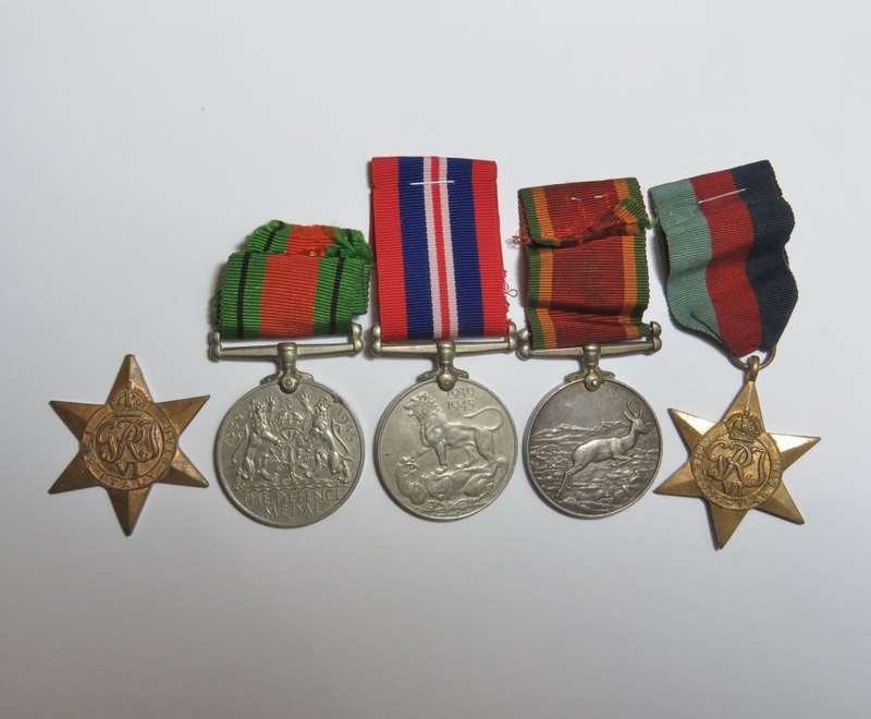 Set of 5 WW2 medals issued to M 19457 H Kok - The Italy star has broken suspender ring