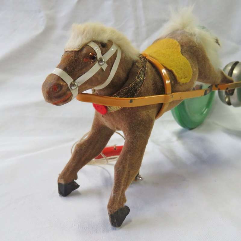 Vintage Pull toy Horse with large green wheels - Made in US Zone Germany post WW2 - Rope 76 cm