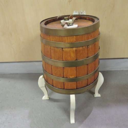 Vintage upright wine barrel with stand - Length 23 cm - Base 23 x 23 cm