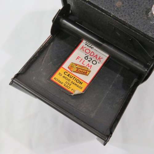 Vintage Kodak Six-20 Popular Brownie box camera