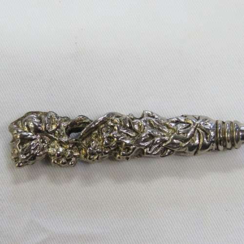 Set of 6 vintage silverplated pickle forks with flower design handles