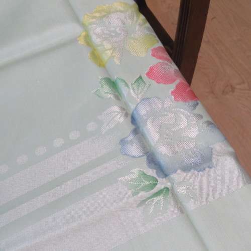 Vintage Damask tablecloth and napkins set - Table cloth 185 x 138 cm - Napkins 38 x 39 cm