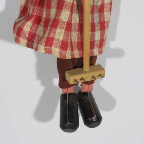 Pelham Puppets SM Farmer marionette in box
