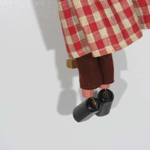 Pelham Puppets SM Farmer marionette in box
