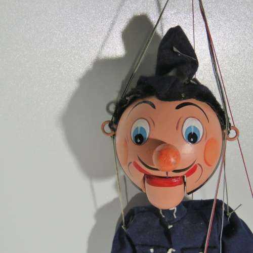 Pelham Puppets SM Policeman marionette in box