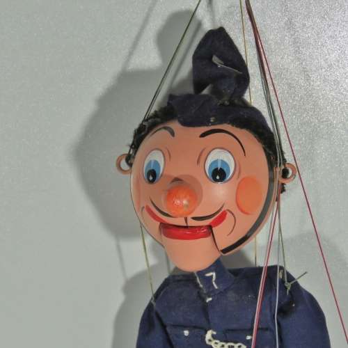 Pelham Puppets SM Policeman marionette in box