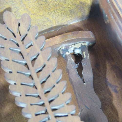 Antique wooden fret work wall hanging with swing - Boer war period - Size 29 x 17 cm
