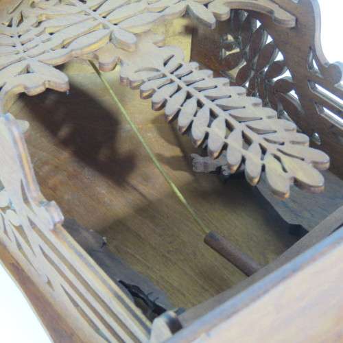 Antique wooden fret work wall hanging with swing - Boer war period - Size 29 x 17 cm