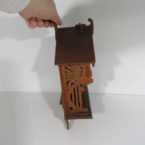 Antique wooden fret work wall hanging with swing - Boer war period - Size 29 x 17 cm