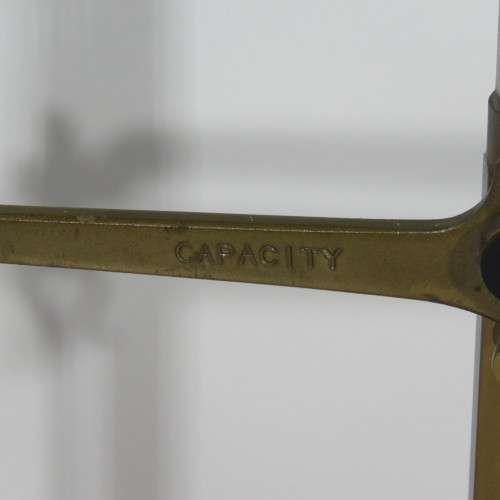 Vintage 250 g postal scale - No weights - Height 32 cm