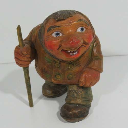 Pair of wooden carved figurines - Man and wife