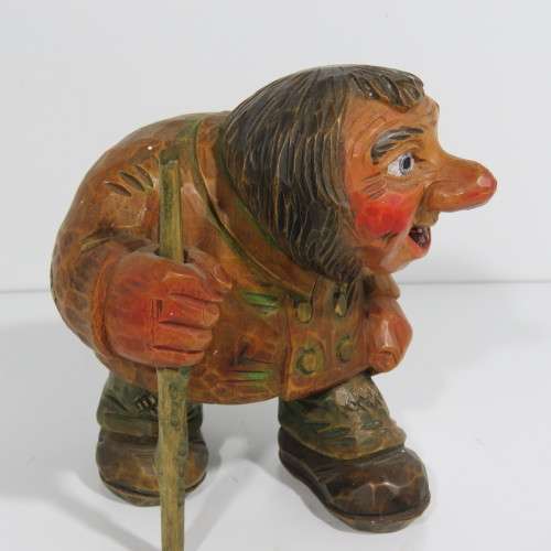 Pair of wooden carved figurines - Man and wife