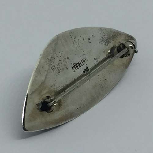 Sterling silver tigers eye brooch - weighs 12.7g