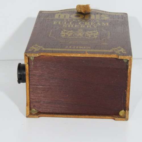 Monis Superior Full cream sherry wooden wine box dumpy - Size 24 x 18 cm