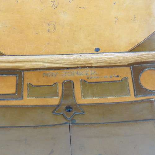 Post WW2 leather document pouch with Egyptian motif - Size 28 x 35 cm