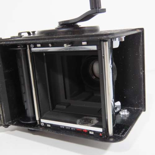 Vintage Yashica Mat-124 G Twin lens reflex camera - Excellent condition