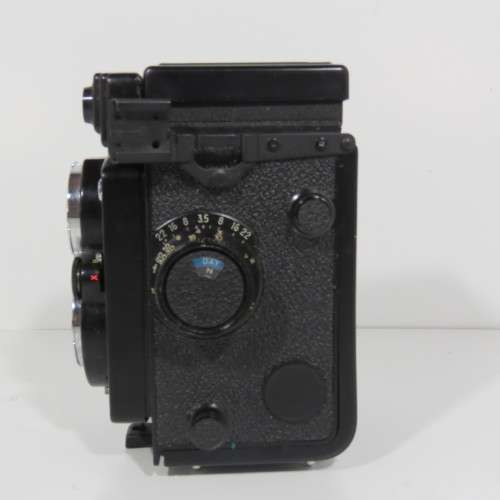 Vintage Yashica Mat-124 G Twin lens reflex camera - Excellent condition