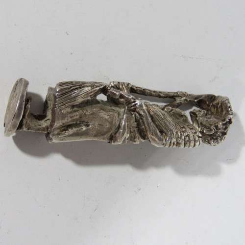 Vintage silverplated copper figurine - Weighs 226grams