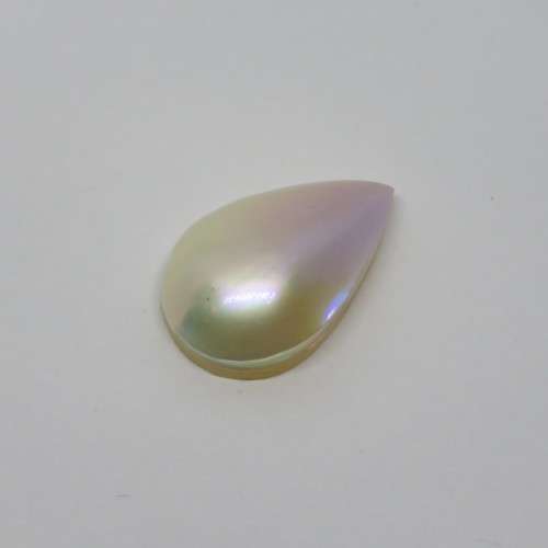 Pear shaped Mabe pearl - 19.3mm x 12.3mm