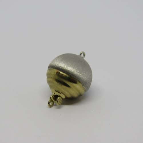 9kt Gold ball clasp - Weighs 1.7g