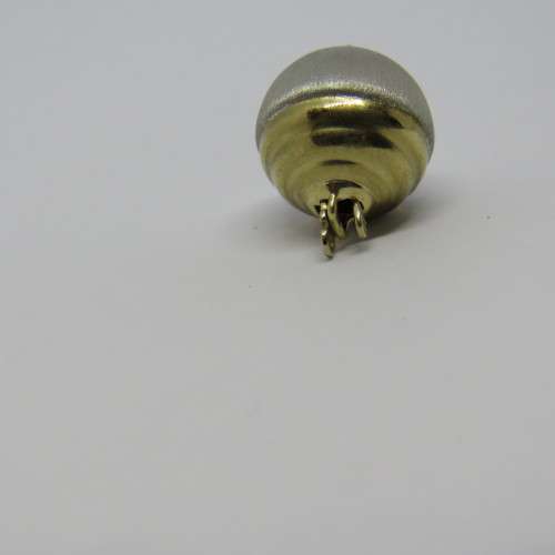 9kt Gold ball clasp - Weighs 1.7g