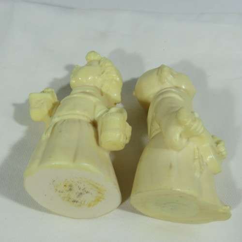 Italian singing children - Pair of resin sculptures