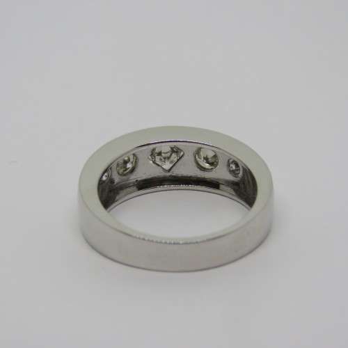 18kt White gold diamond ring with 5 diamonds - Size: P 1/2 - Princess cut about 0.80ct