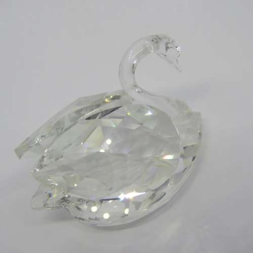 Swarovski Swan no box - Weighs 141.3grams - Minute chips on tail