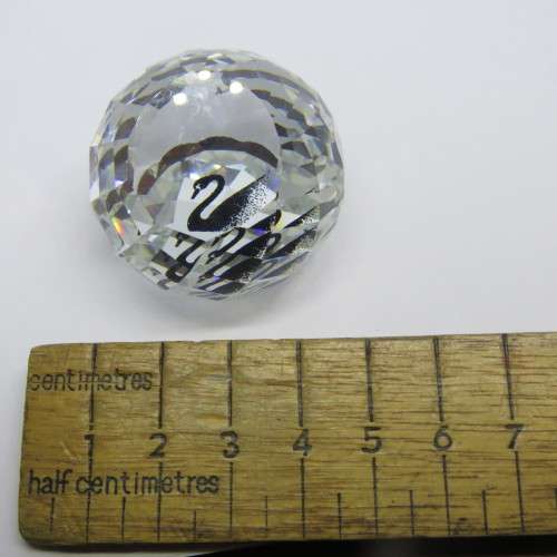 Swarovski SCS paperweight - Weighs 89.8grams