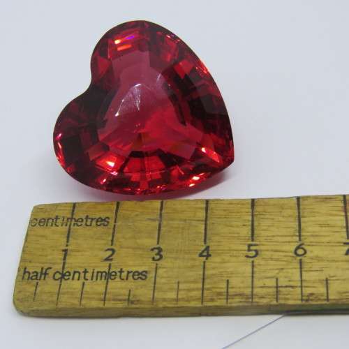 Swarovski SCS red heart