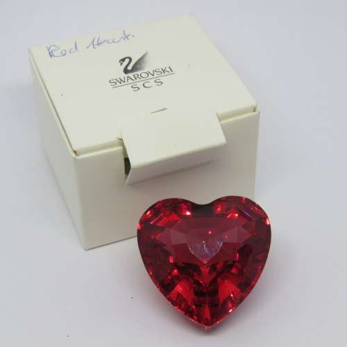 Swarovski SCS red heart