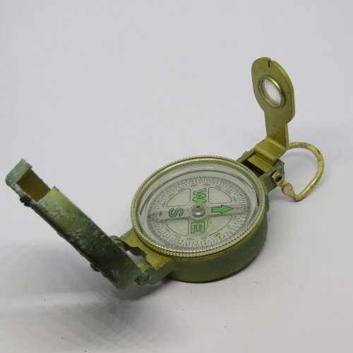 Vintage engineer compass - Case rusted but still working