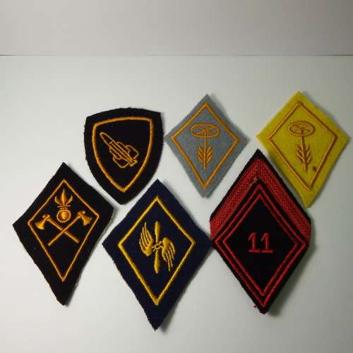 Lot of 6 Swiss Army badges