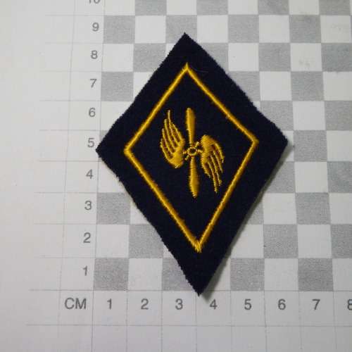 Lot of 6 Swiss Army badges